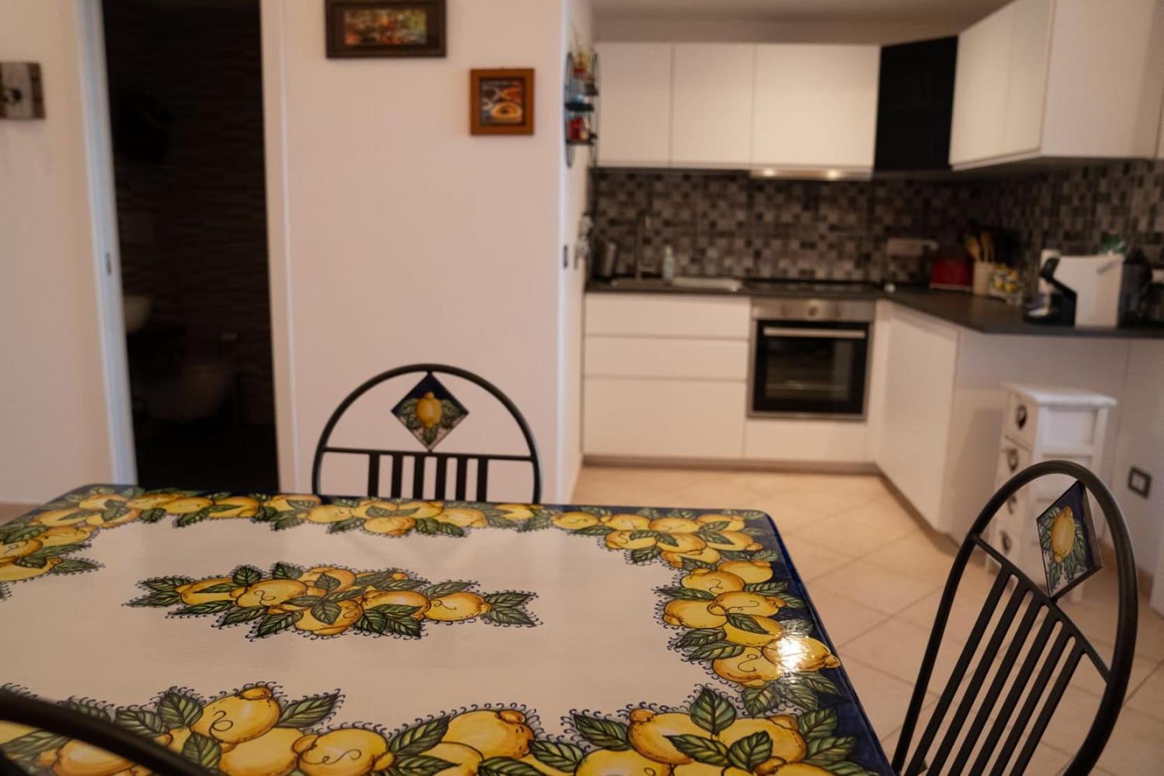La Solution 2023 Apartman Vico Equense Kültér fotó