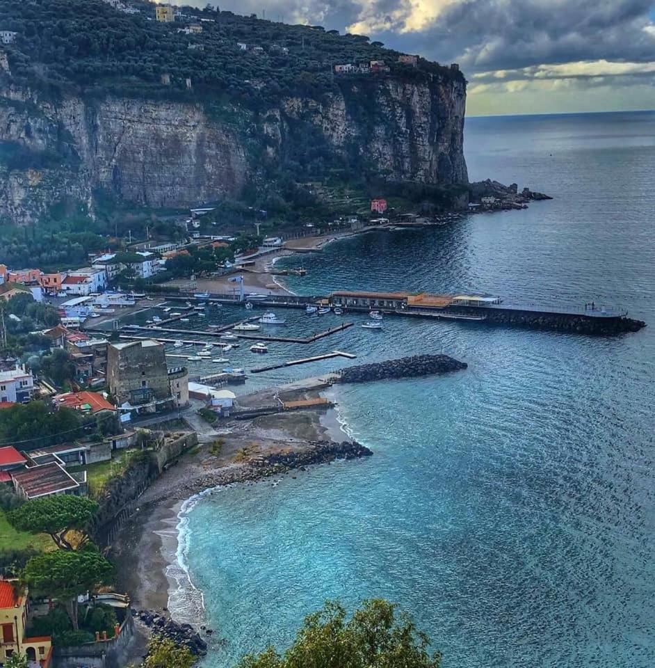 La Solution 2023 Apartman Vico Equense Kültér fotó